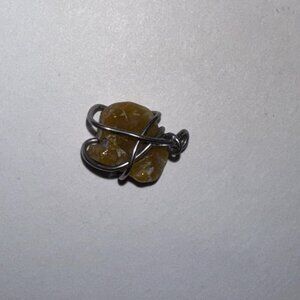 Lodolate Wire wrap Pendant